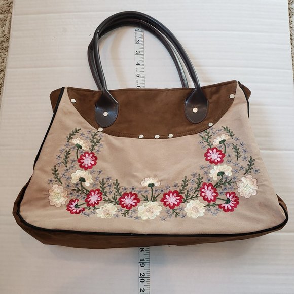 Mad Bags Handmade Natural Taffeta Silk Embroidered Flower Shoulder/Hand Bag - Picture 6 of 9